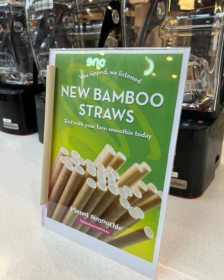 planet-smoothie-bamboo-straws