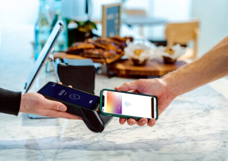 Eftpos machine taking payment at a cafe